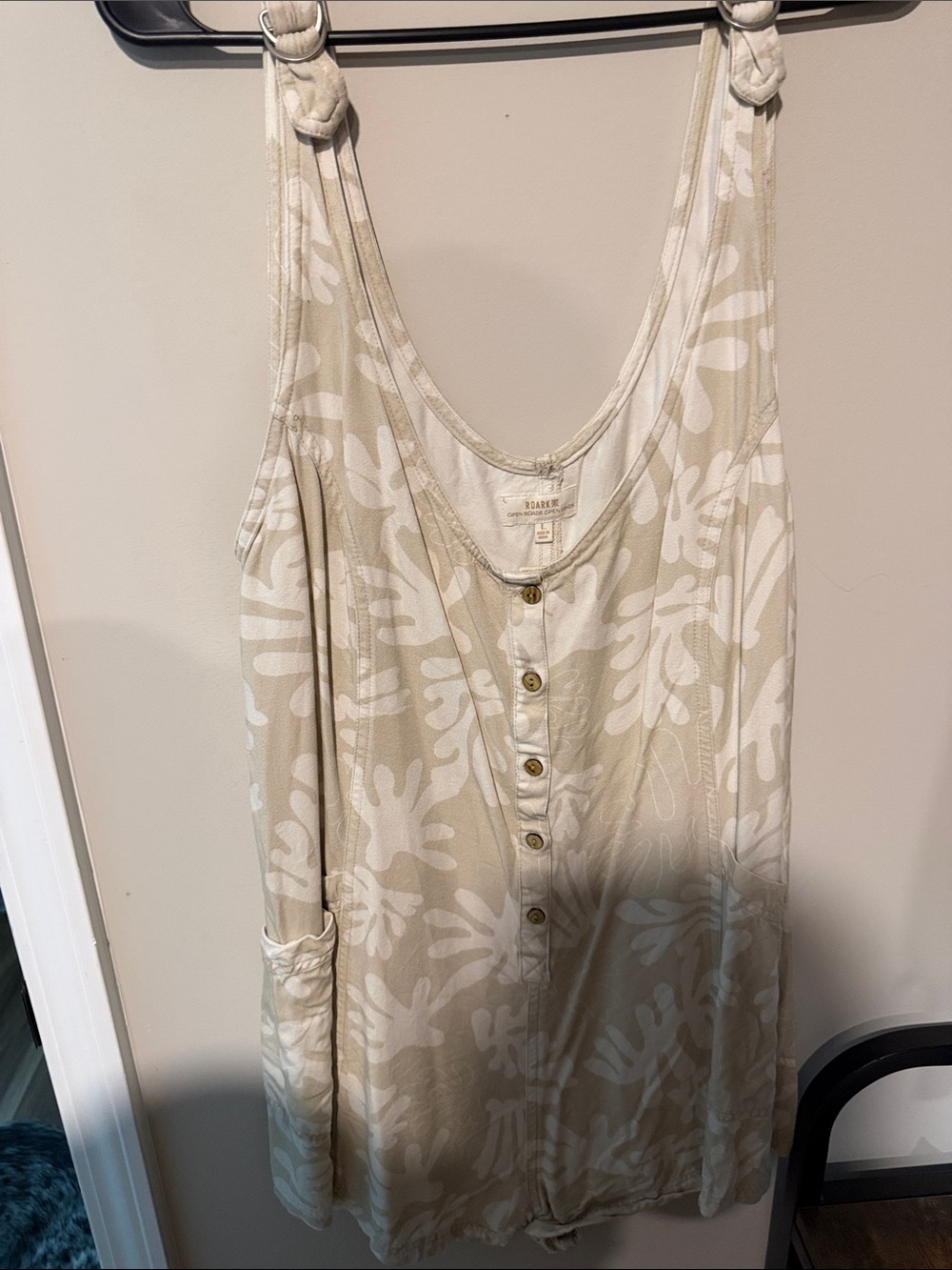 Roark Beige and White Floral-Print Sleeveless Camisole